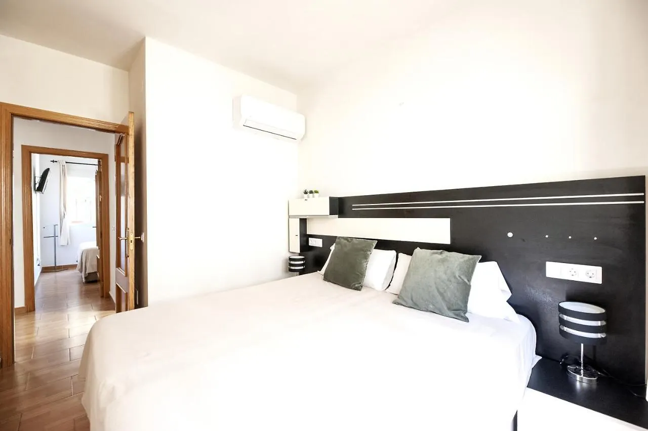 Cozy 2 Bedroom On Rincon Dorado- Air Conditioning, Netflix, Roku Tv Torremolinos 0*,  Spain