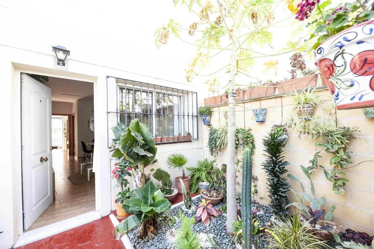 Apartment Cozy 2 Bedroom On Rincon Dorado- Air Conditioning, Netflix, Roku Tv Torremolinos Spain